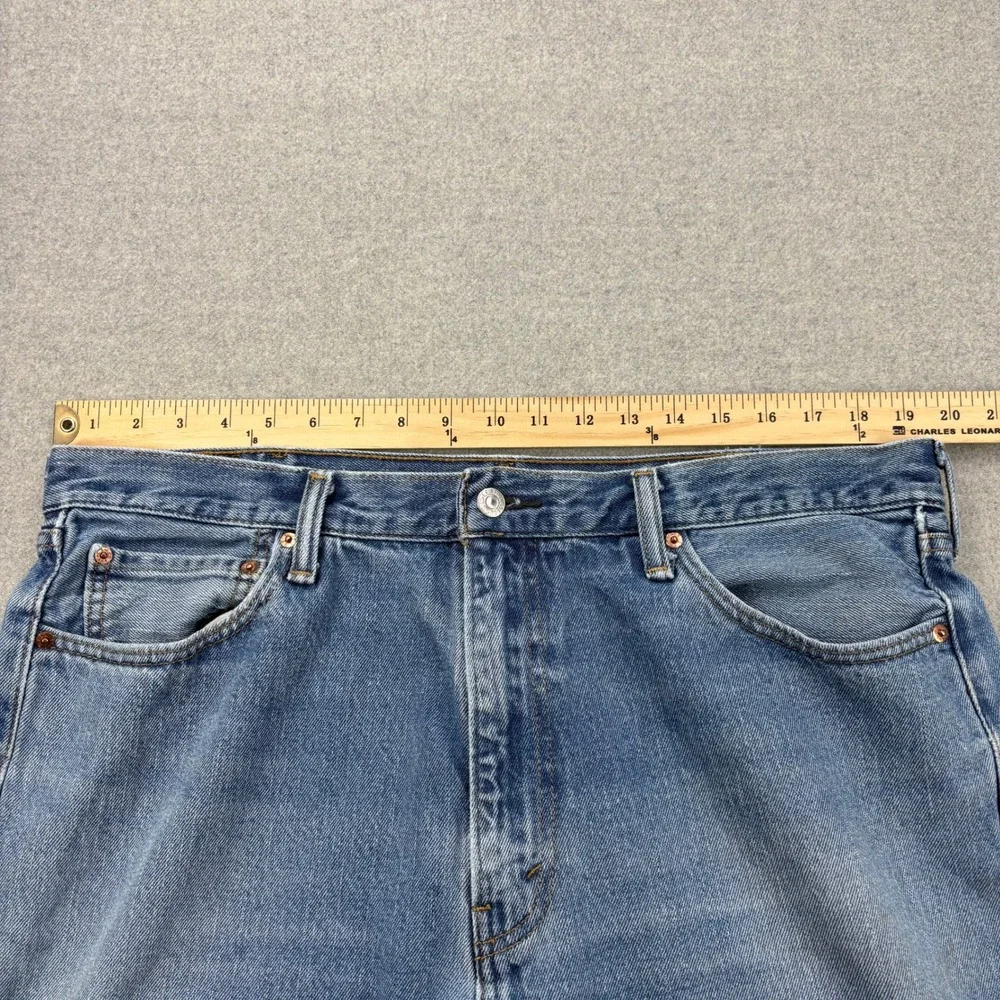 Levi's 505 Jeans Mens 40x30‎ Light Wash Straight Leg Denim Thigh & Wallet Fade